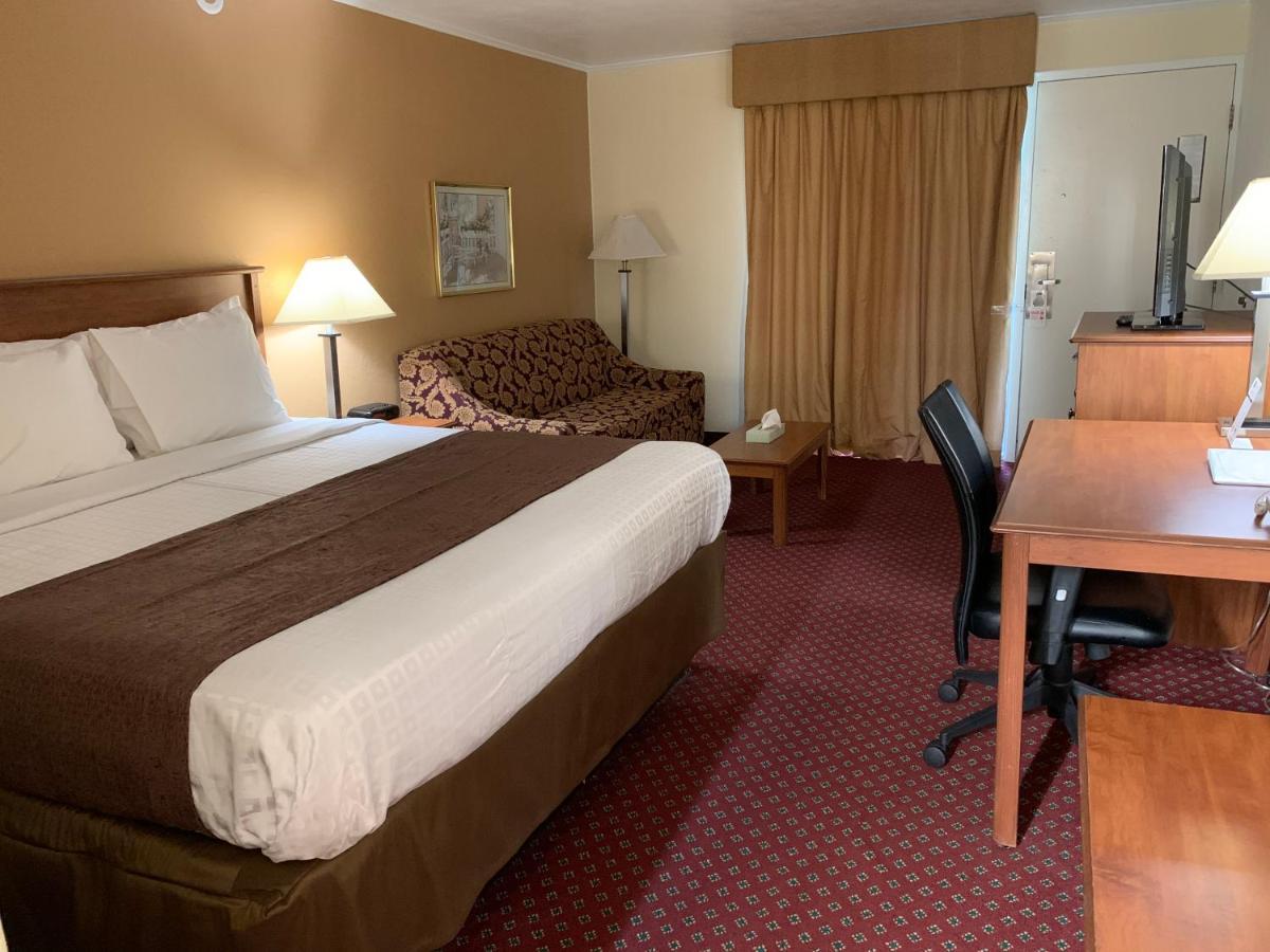 Red Carpet Inn & Suites 에벤스버그 외부 사진