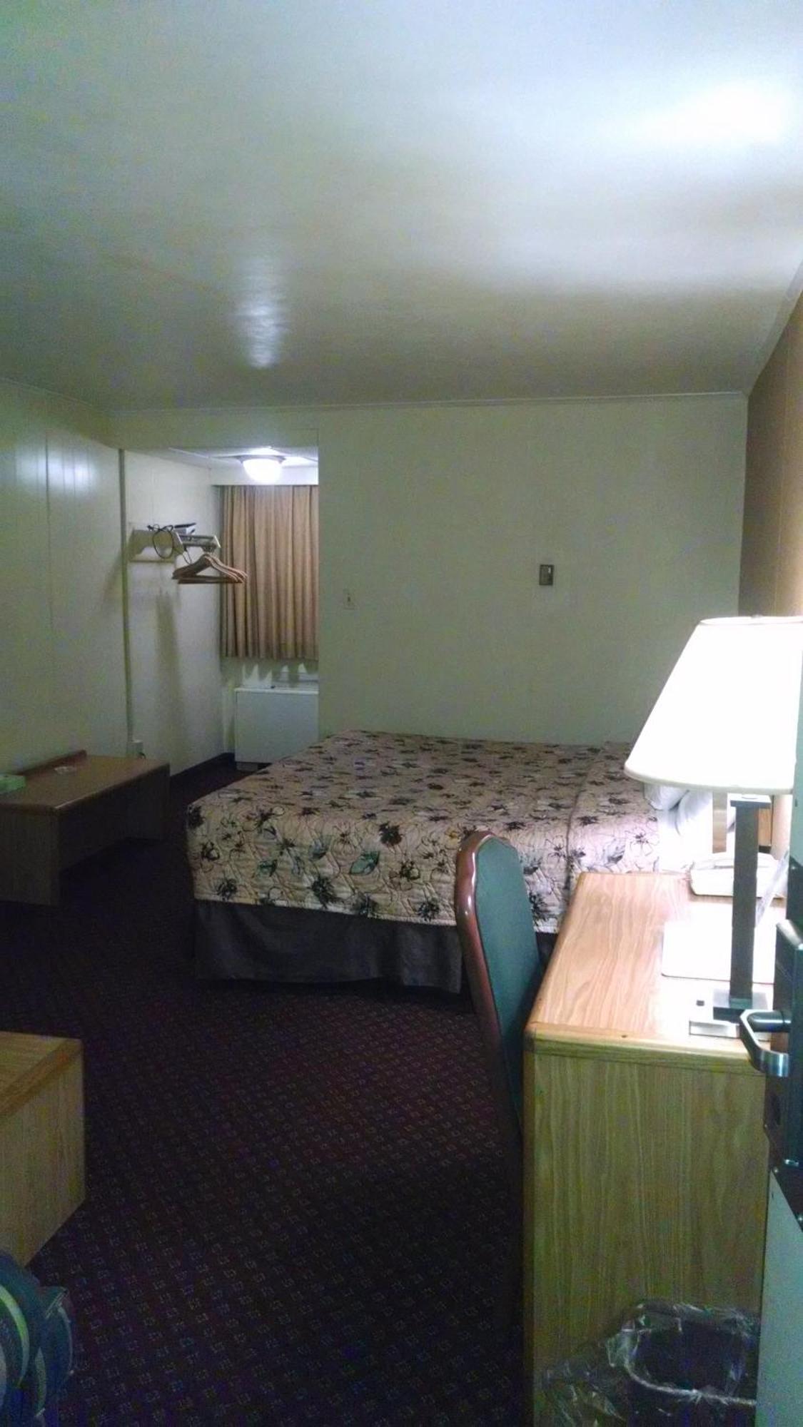 Red Carpet Inn & Suites 에벤스버그 객실 사진